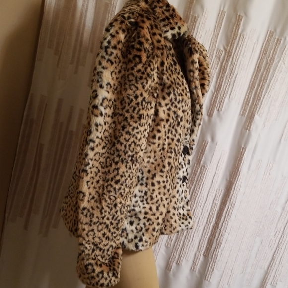 Wild Honey Luxe Leopard Coat. NWT - Picture 2 of 5